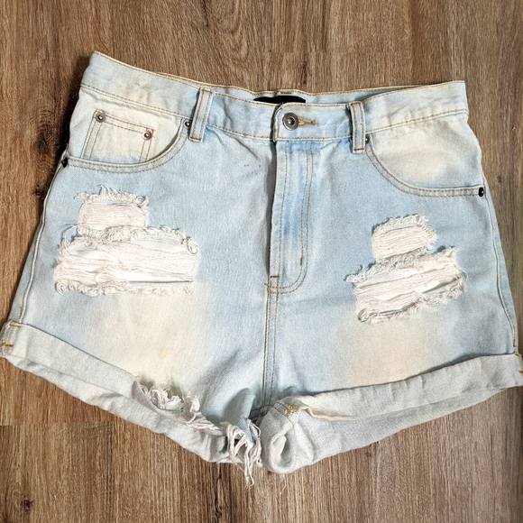 Wilde Heart Denim Shorts - Picture 1 of 2